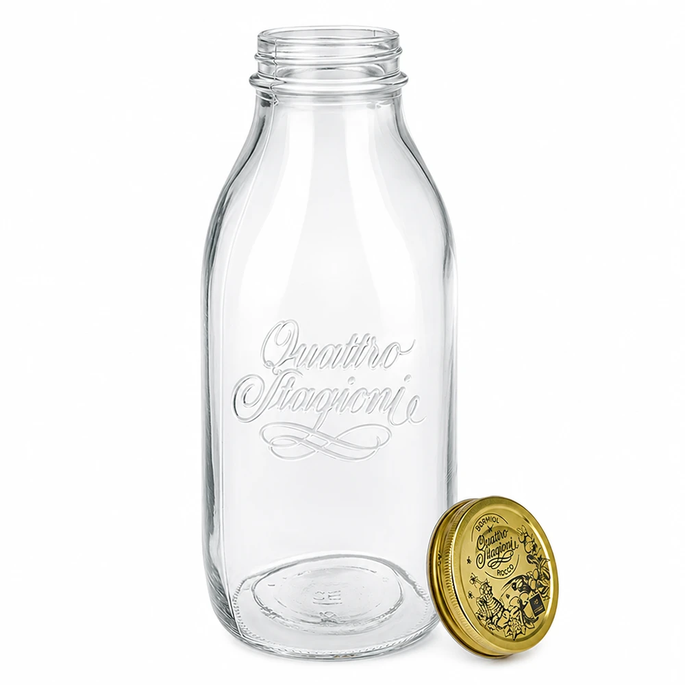 1000 ml glasflaske "Quattro Stagioni" med låg Quattro Stagioni glasflaske 1000 ml med aftageligt gyldent låg, præget skrift, klassisk mælkeflaskedesign