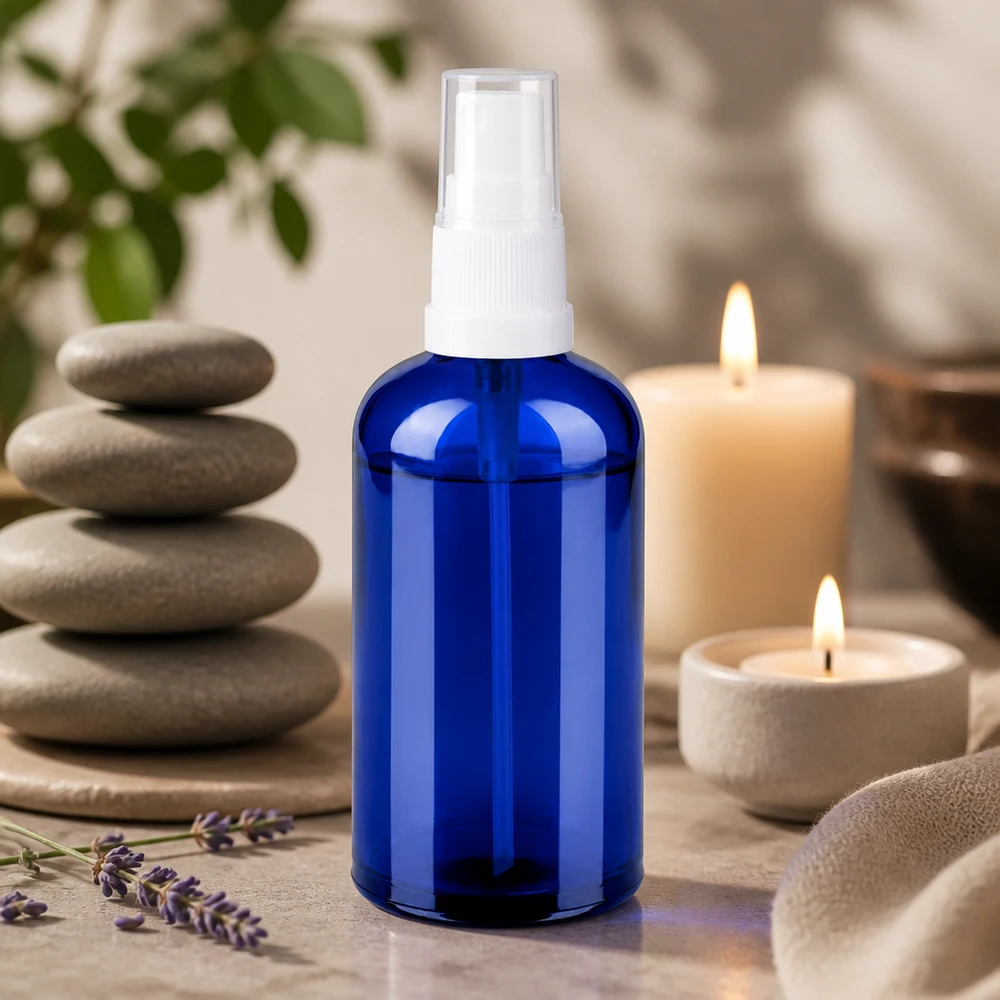 100 ml sprayflaske hvid/tr. STD BlueLine UT18/100 Praktisk 100 ml sprayflaske af robust glas med praktisk pumpesprøjte til wellness