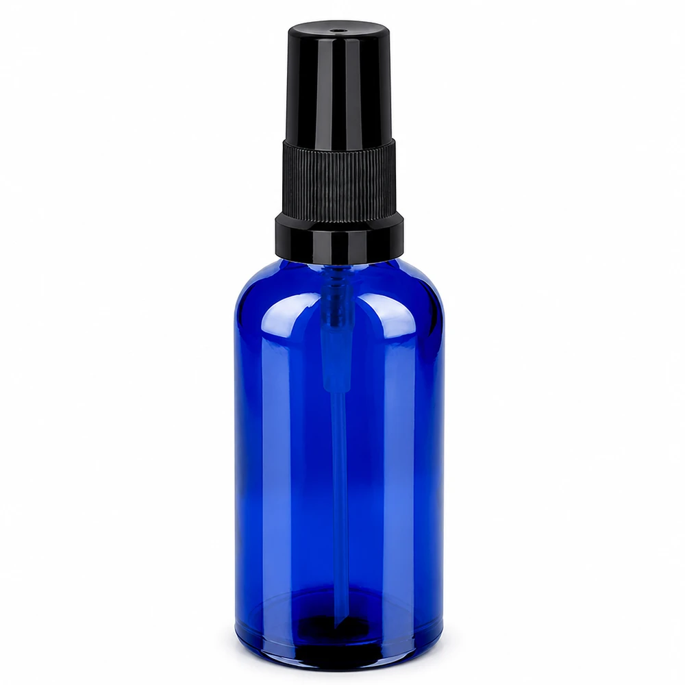 50 ml sprayflaske sort STD BlueLine UT18/50 50 ml blå glassprayflaske med sort forstøver til kosmetik og æteriske olier