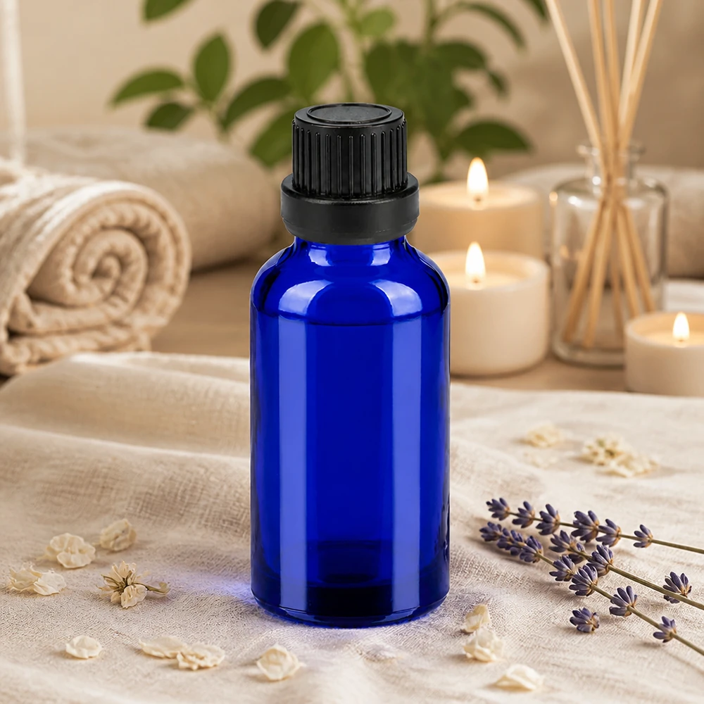 30 ml flaske 11 mm SV sort OV BlueLine UT18/30 Lille 30 ml aromaterapiflaske i elegant koboltblå med praktisk dråbehætte