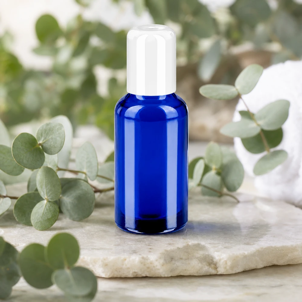 30 ml roll-on flaske hvid STD BlueLine UT18/30 30 ml glasflaske af høj kvalitet med roll-on-låg i elegant koboltblå til præcis dosering