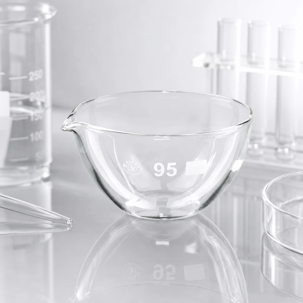 Fordampningsbakke 170 ml med borosilikat-tud Transparent 170 ml borosilikat laboratorieskål med tud til kemiske anvendelser