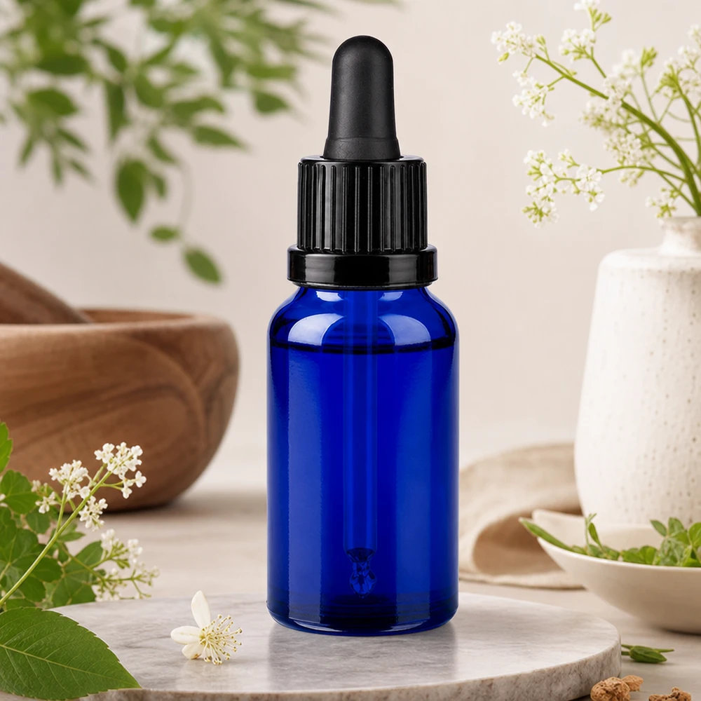 20 ml pipetteflaske sort OV BlueLine UT18/20 Lille 20 ml pipetteflaske i elegant blå med praktisk dråbehætte til mobil brug