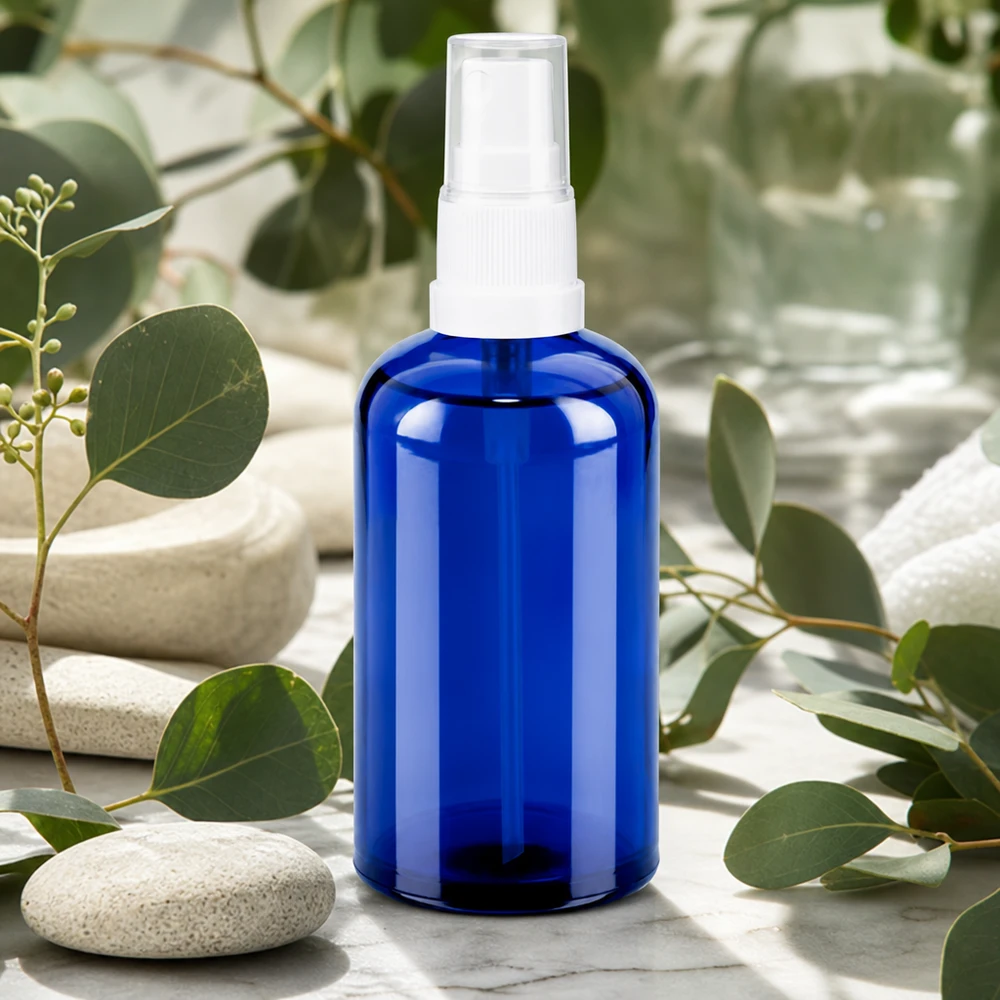 100 ml sprayflaske hvid/tr. STD BlueLine UT18/100 Tom 100 ml sprayflaske i blå med hvidt sprayhoved til DIY-kosmetik og plejeprodukter