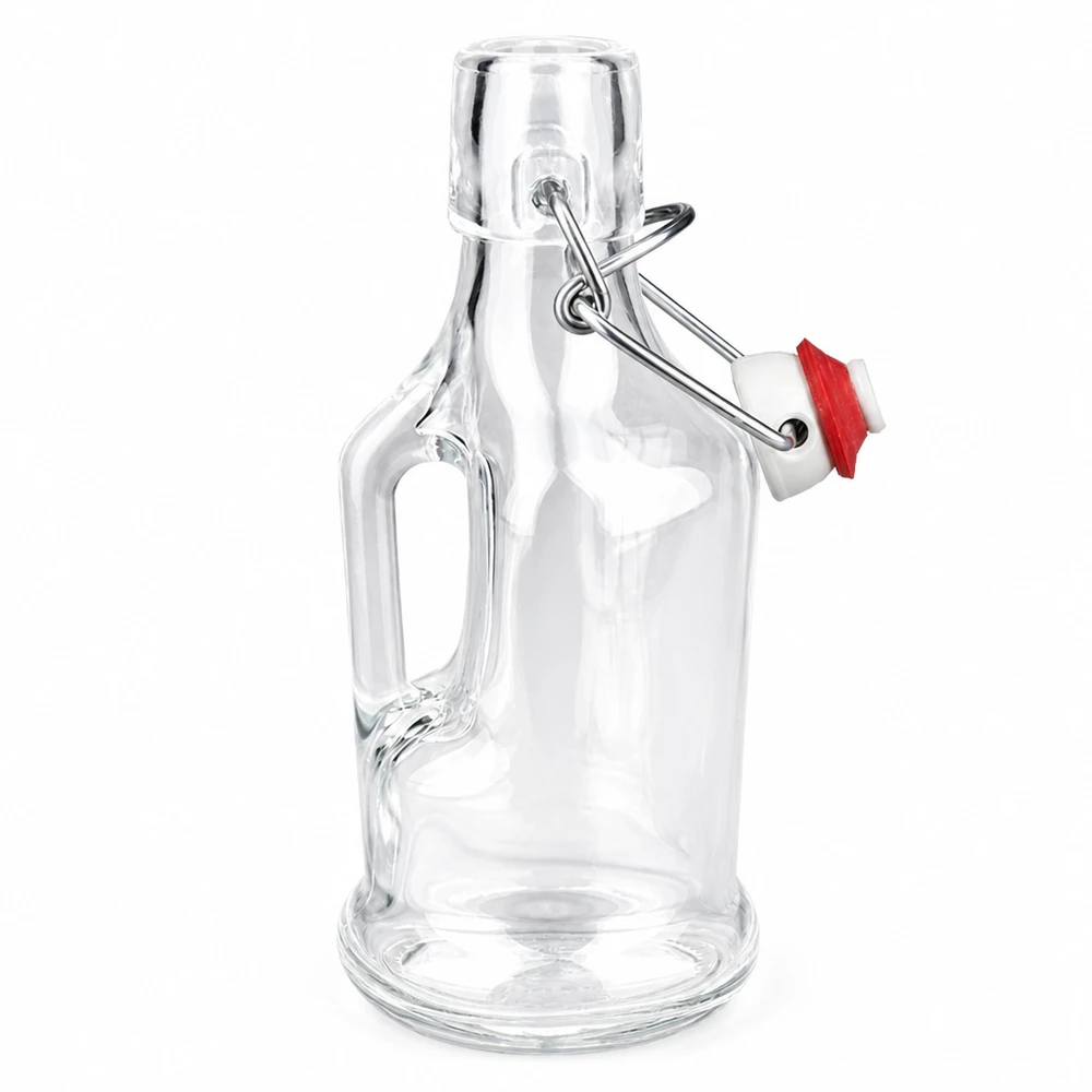 200 ml glasflaske »Bertha« og porcelænshængelåg UNiTWIST® Glasflaske Bertha 200 ml med rød gummiring på svingtop og håndtag Detailbillede fra siden UNiTW