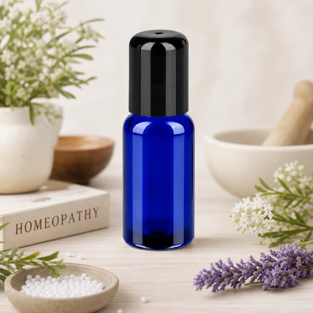 20 ml roll-on flaske sort STD BlueLine UT18/20 STD BlueLine Roll-On-flaske i høj kvalitet, 20 ml i blå med sort UT18/20-hætte