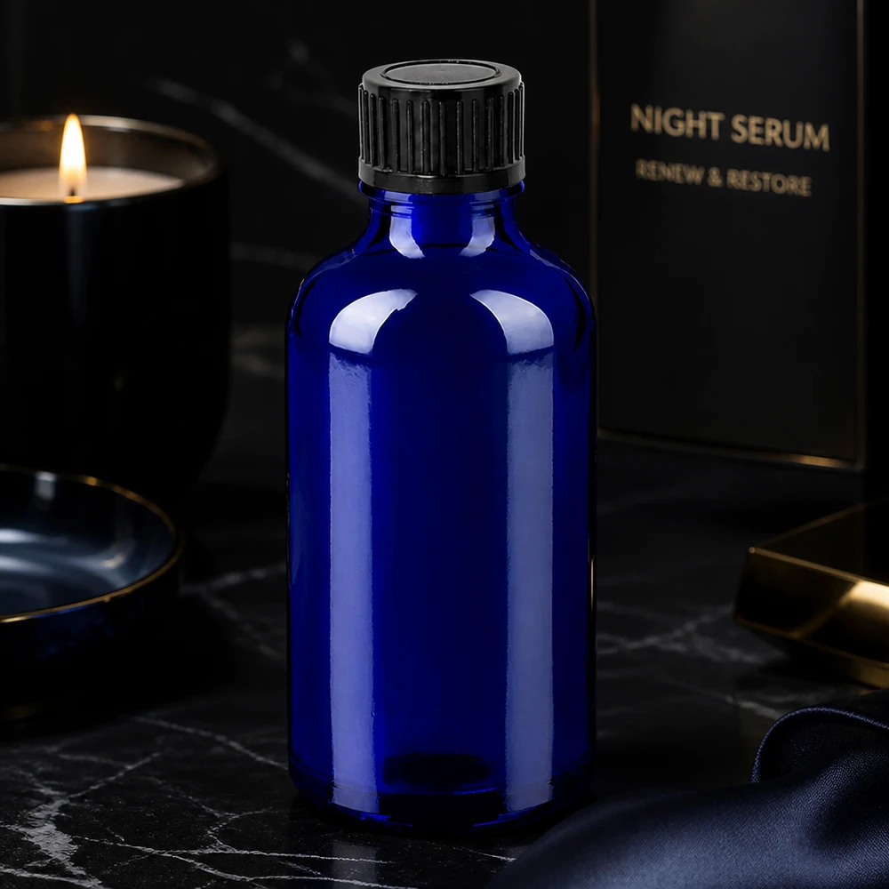 50 ml flaske 11 mm SV sort STD BlueLine UT18/50 Kompakt 50 ml glasflaske i BlueLine-serien til serum og kosmetiske produkter i koboltblå