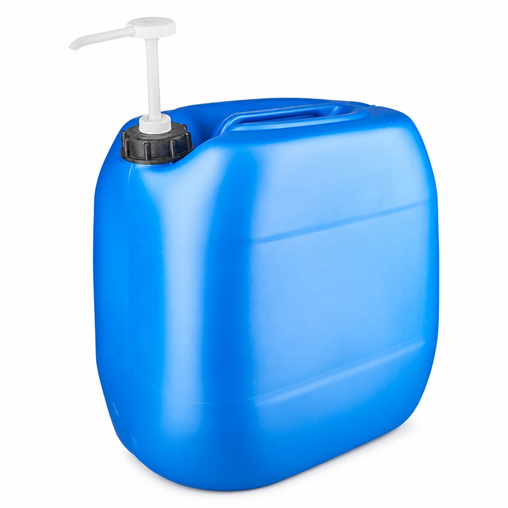 Blå 30-liters plastdunk med hvid doseringspumpe på sort skruelåg