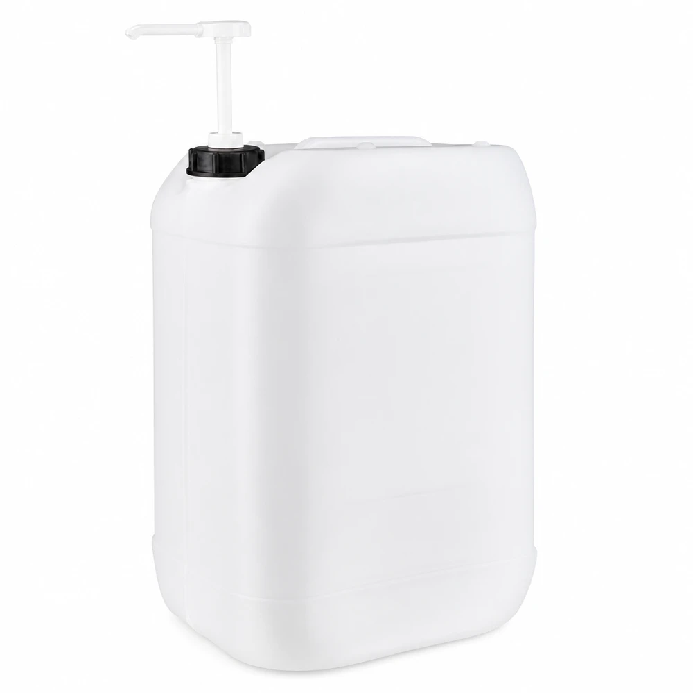 Hvid 25-liters plastdunk med hvid doseringspumpe på sort skruelåg