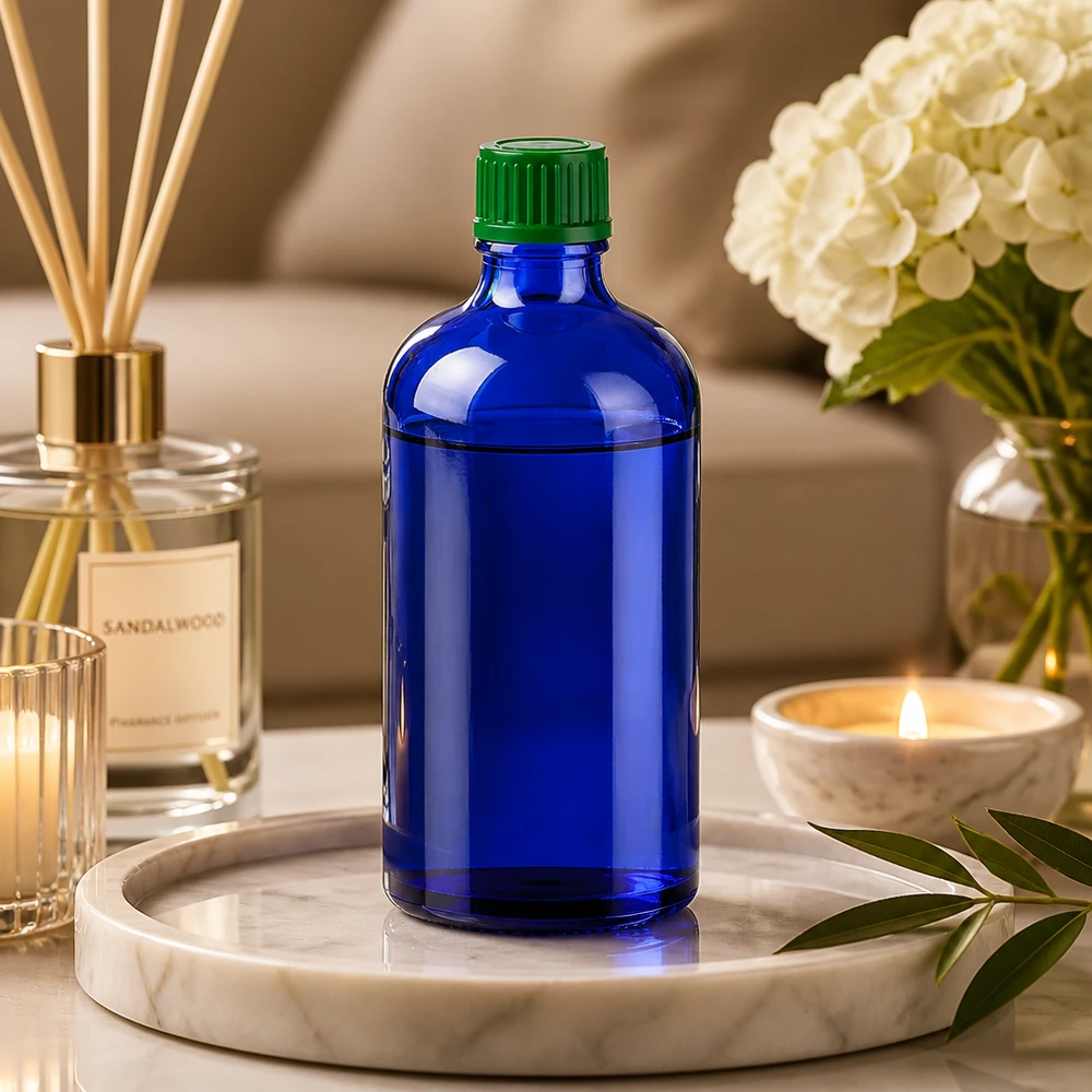 100 ml flaske 11 mm SV grøn STD BlueLine UT18/100 Lille 100 ml glasflaske i elegant koboltblå med praktisk 11 mm skruegevind