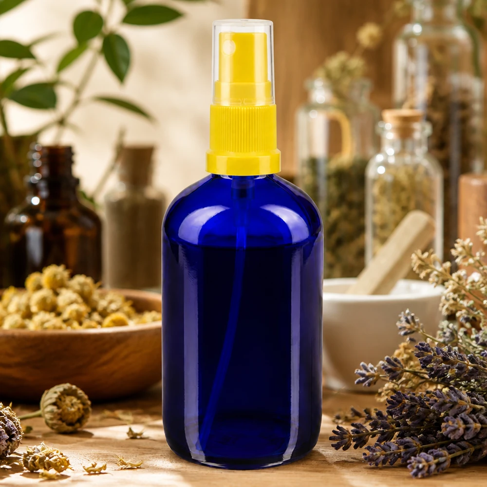 Koboltblå 100 ml sprayflaske med gennemsigtigt forstøverhoved i gul til naturkosmetik